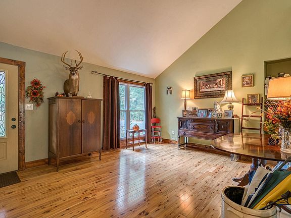 5th image of 209 Peninsula Dr
