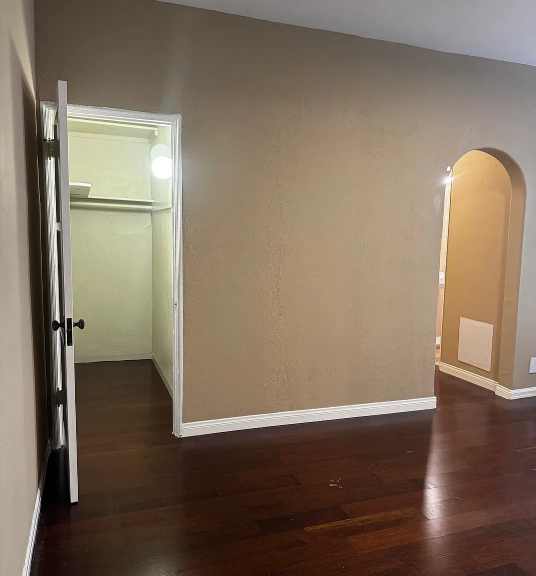 Real Empresa Santa Monica LLC — Photo 2