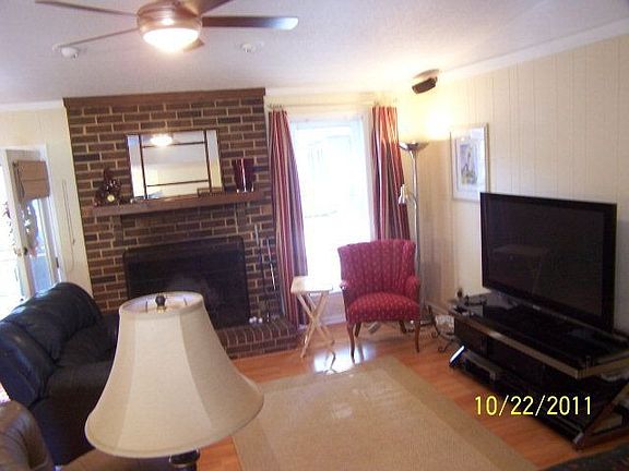 2nd image of 3748 Woodcock Dr