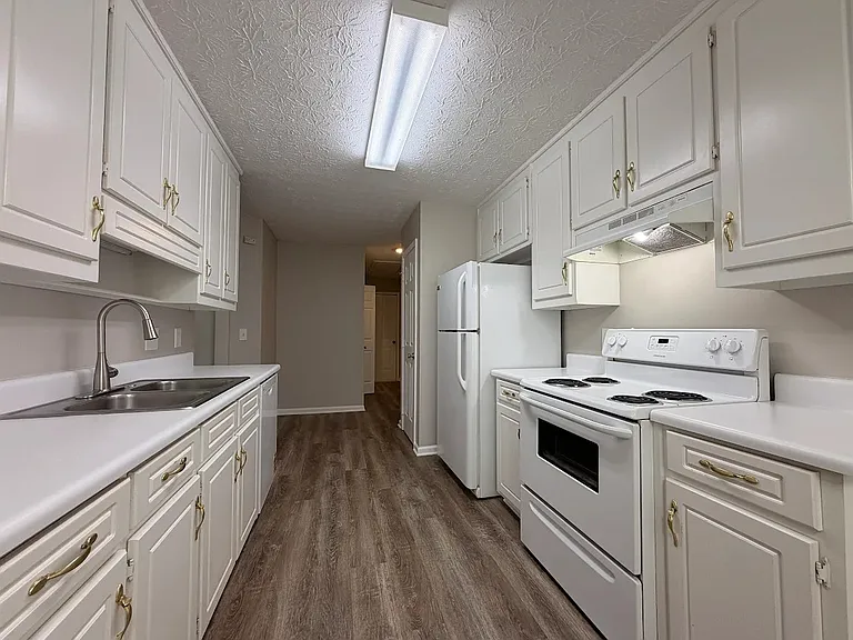 4192 Alaina Ave — Photo 4