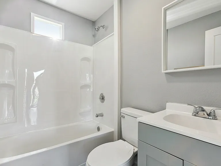 2316 Washington Ave #210 — Photo 8