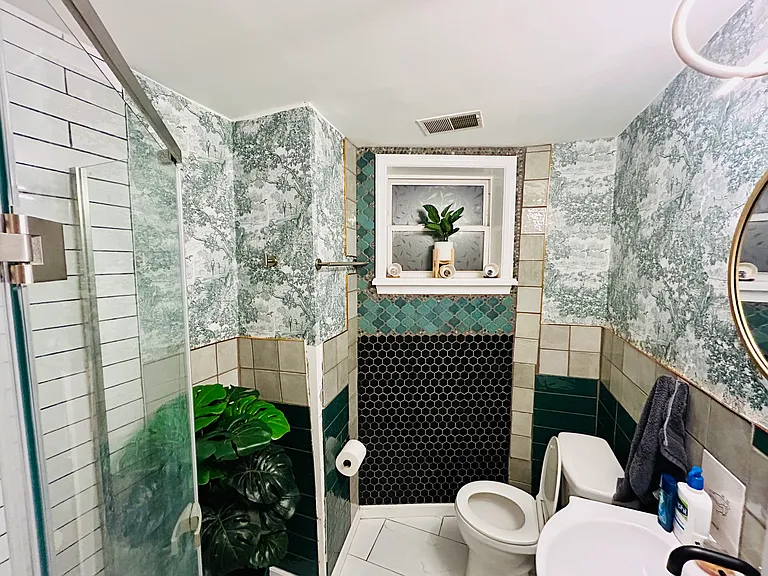 223 Florida Ave NW #1 — Photo 15