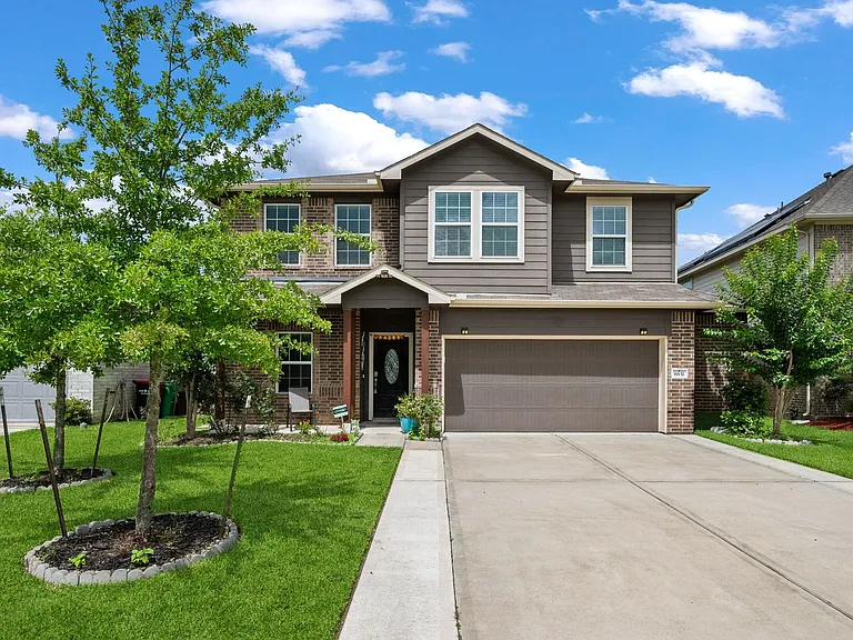 8831 W Crescent Lake Cir — Photo 1