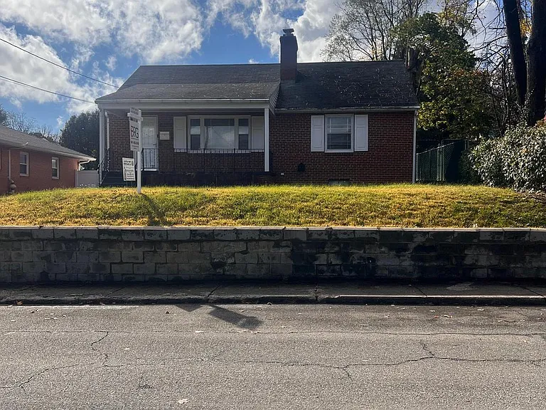 536 S Seminary St — Photo 1