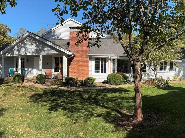 2365 Broadmont Ct, Chesterfield, MO 63017