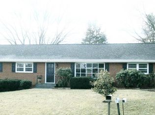 5712 Bighorn Dr, Roanoke, VA 24018