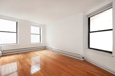 Rented by R New York