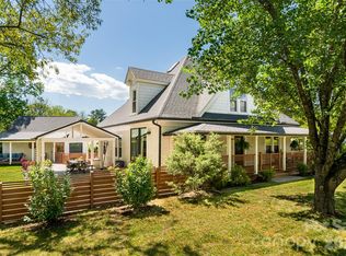 19 Neely Rd, Brevard, NC 28712