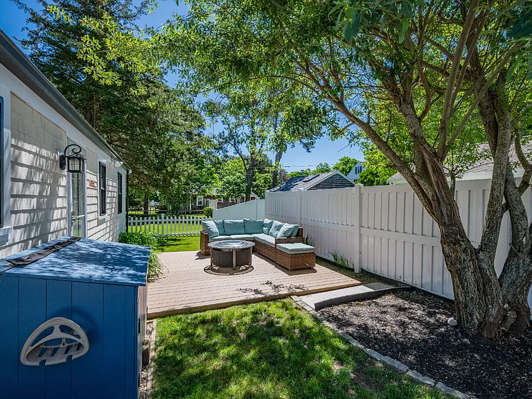 5 Beach Rd — Photo 17