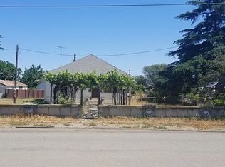 1220 Wright Rd, Hollister, CA 95023