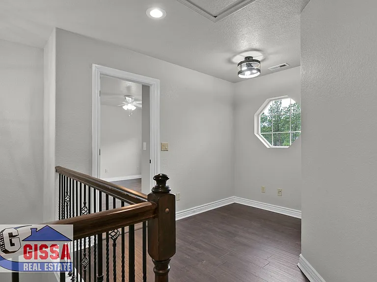 1043 Longspur Ln — Photo 37