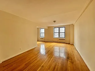 61-61 Woodhaven Boulevard, #3H