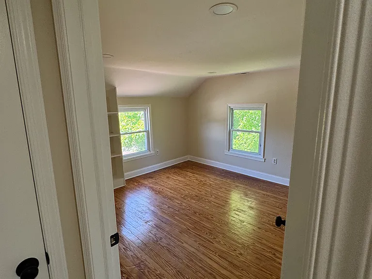 2427 Wythe Ave — Photo 19