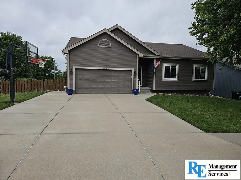 4708 N 150th Ave — Photo 6