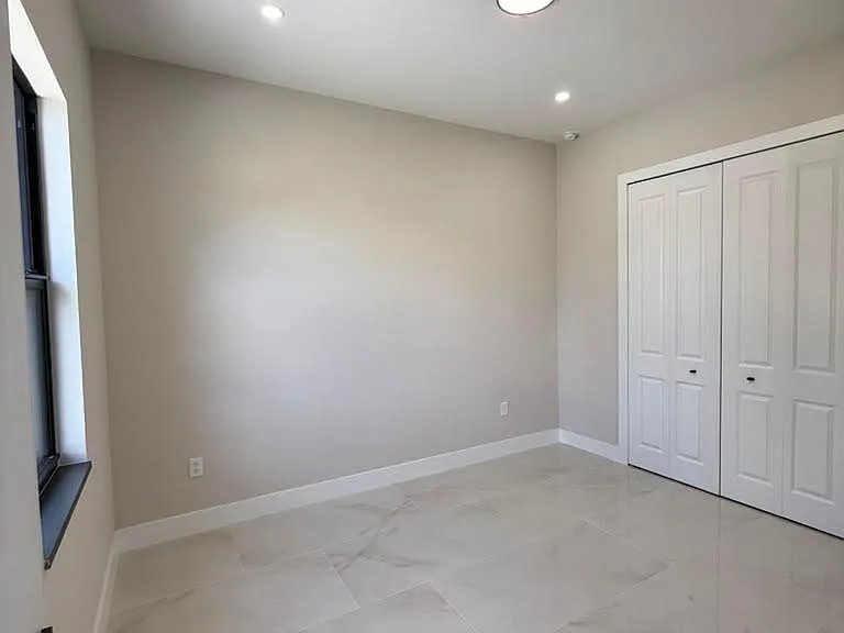 932 Dempsey St — Photo 10