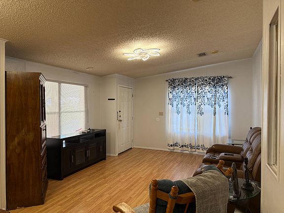 3rd image of 119 Strawberry Junction Ln #391