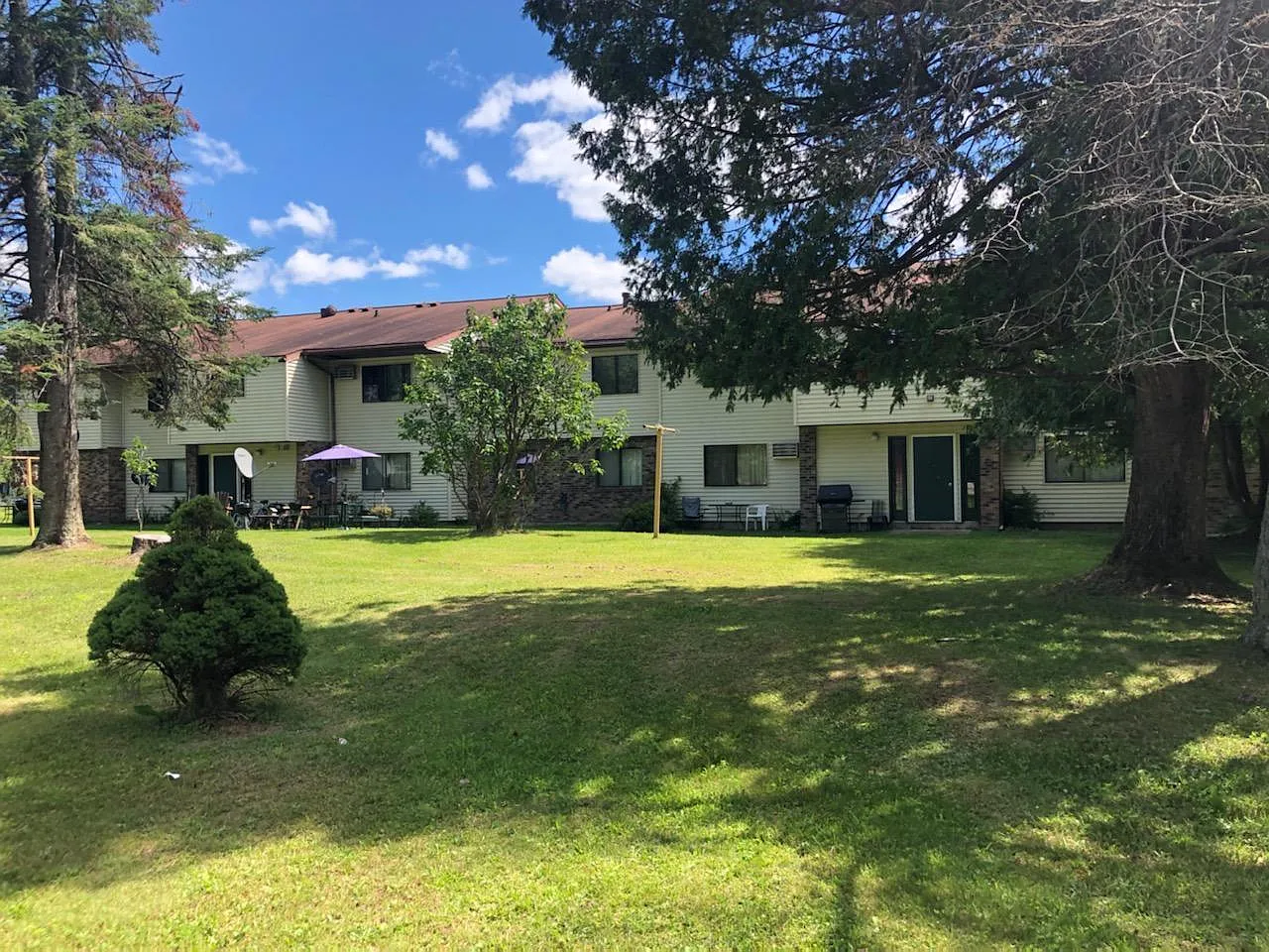 2 bed, 750 sqft, $750 — Photo 1