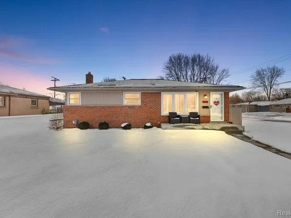 21220 Sunnyview St, Clinton Township, MI 48035