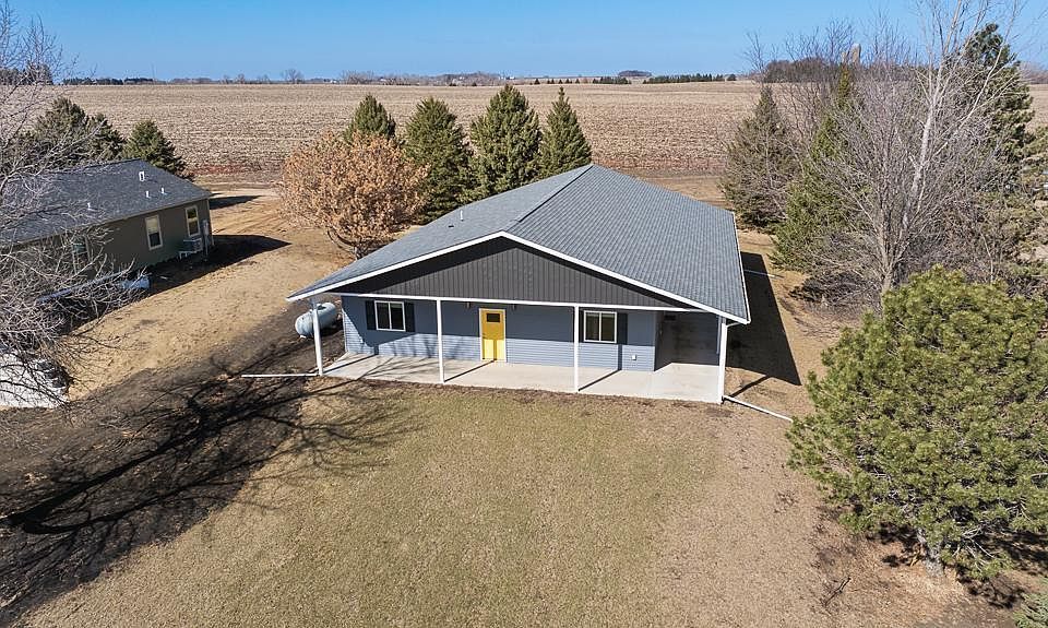 1st image of 109 Kelsey Ln