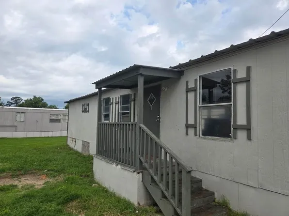 900 Stewart St Trailer 8, Lindale, TX 75771