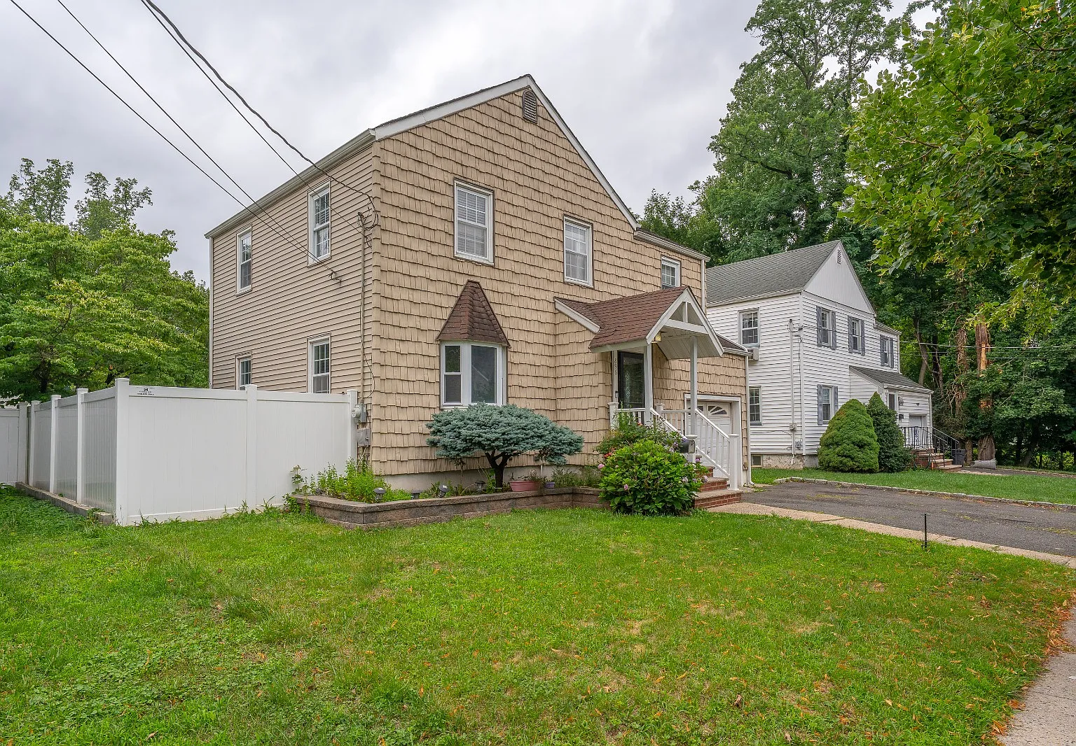 4 bed, $3,800 — Photo 2