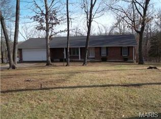 19174 Bent Oak Dr, Warrenton, MO 63383