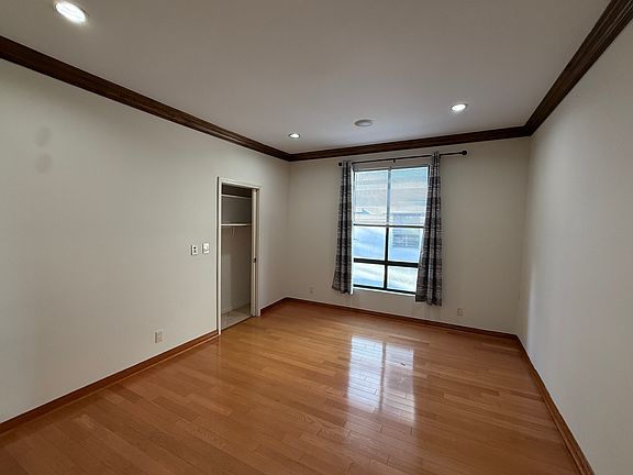 4th image of 450 N Oakhurst Dr APT 304