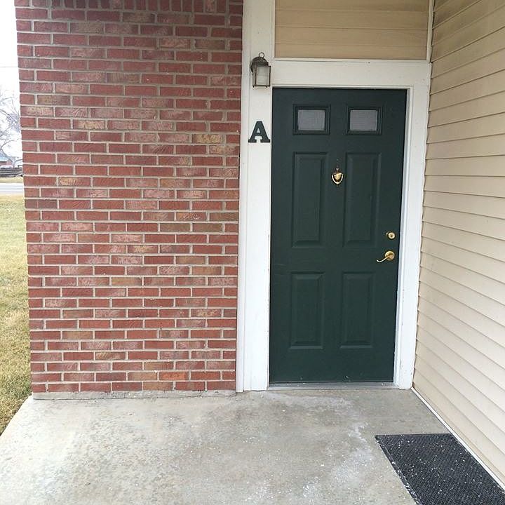 Welcome to your country front porch!