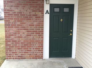 4476 W Lake Potomac Vw APT A, Greenfield, IN 46140