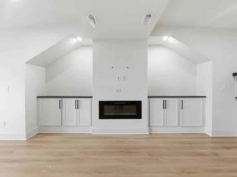 411 Edwin St #A — Photo 21