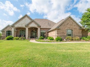 8108 Plum Creek Trl, Burleson, TX 76028