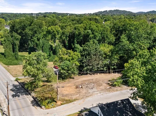 134 Jacksboro St, Somerset, KY 42501