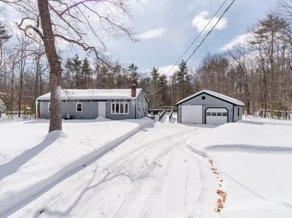 16 Lindan Lane, Gray, ME 04039