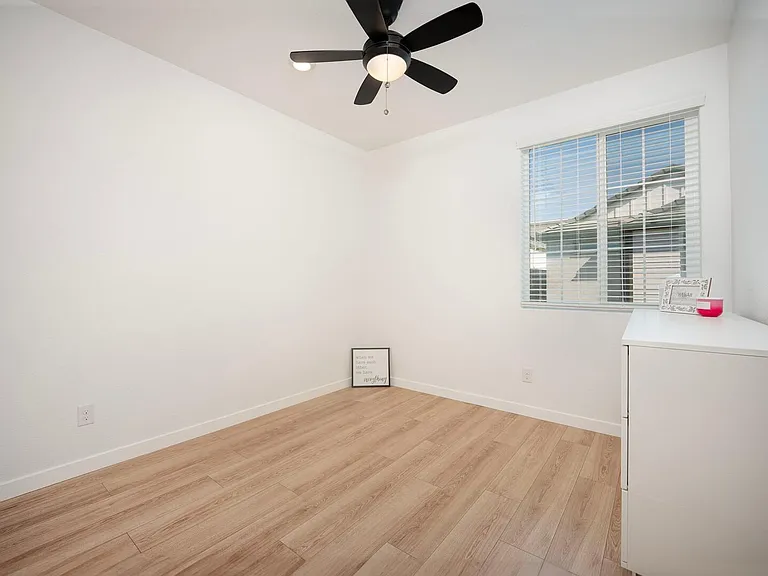 3296 Chickadee Ct — Photo 18