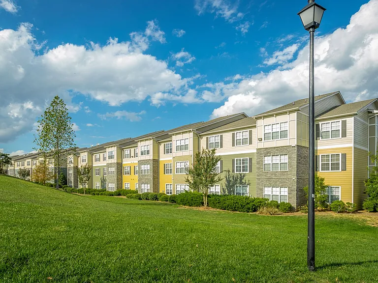 Exterior views of Amberleigh Ridge