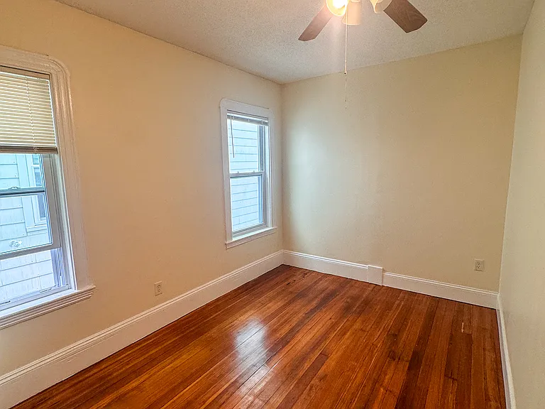 35 Hollander St #2 — Photo 11