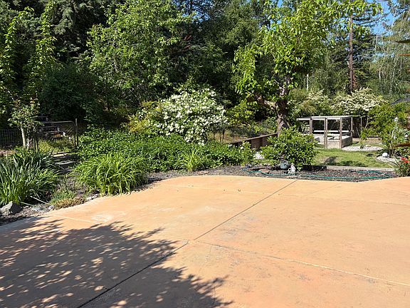 3rd image of 109 Shuey Dr