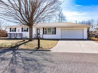 146 E Norwood St, Morton, IL