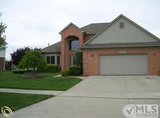 46061 Lookout Dr, Macomb, MI 48044