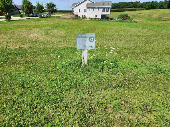 290 Venture Ln, Deerfield, WI 53531