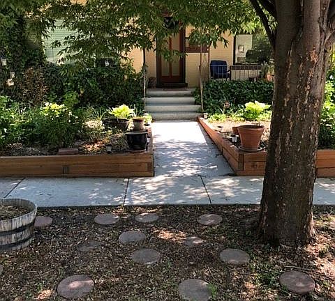 3rd image of 1140 E Laird Ave