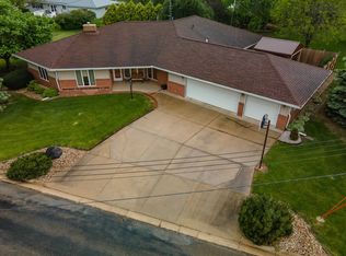 1101 13th St, Grundy Center, IA 50638