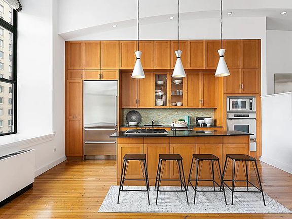 4th image of 65 W 13th St APT 3C