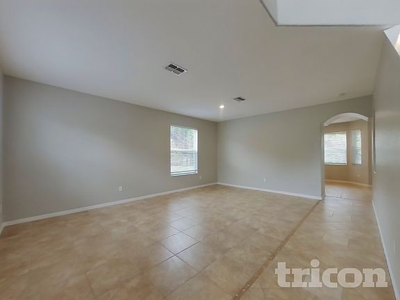4th image of 10636 Deerberry Dr
