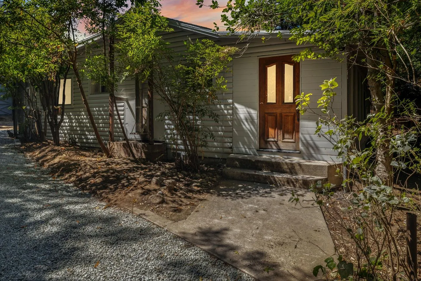 288 Redwood Dr photo 1
