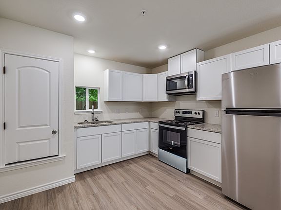 5th image of 7302 Mary Abbott St #104
