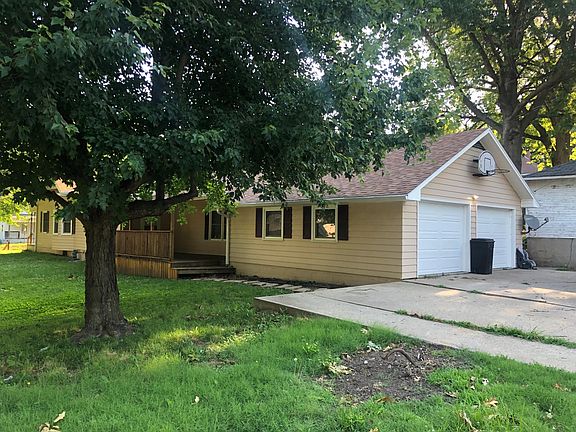 2nd image of 3102 Penn St
