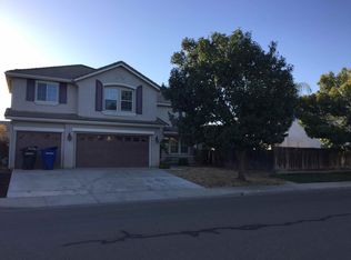 707 Roadrunner Dr, Patterson, CA 95363