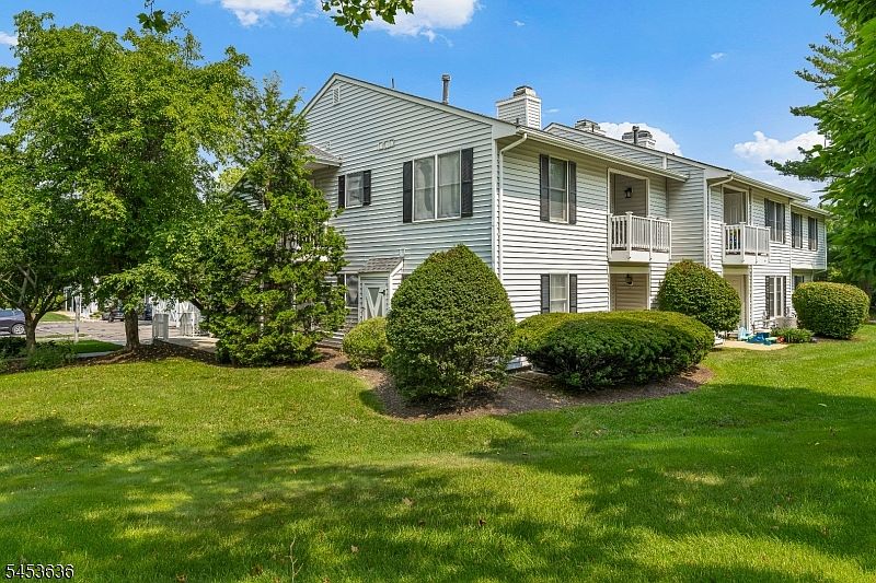 1st image of 309 Sparrow Ct