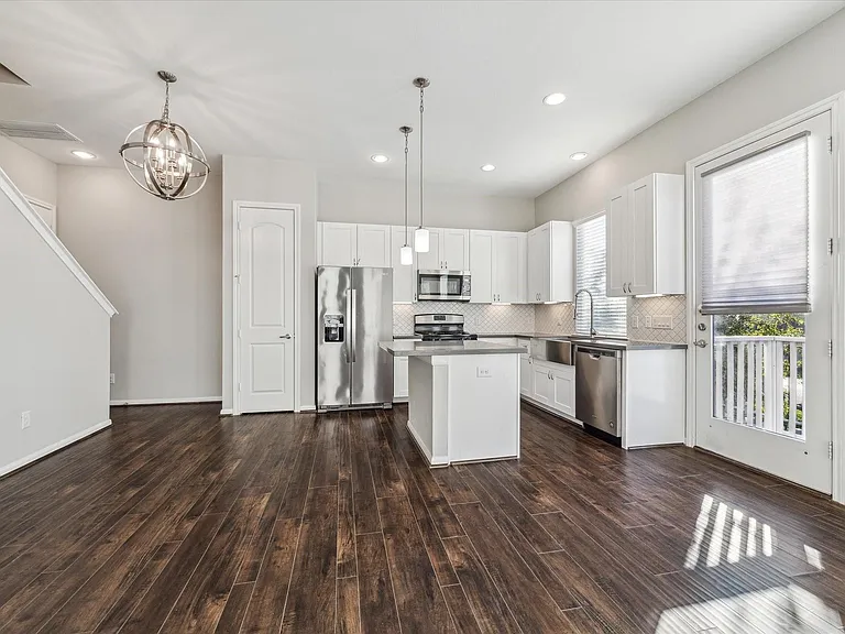 5610 Patrick St #A — Photo 2